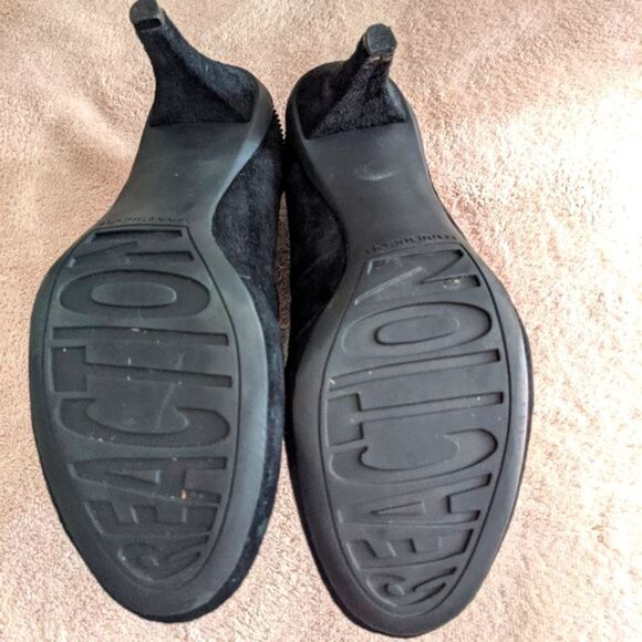 Kenneth Cole Reaction Black Suede Ankle Bootie with Back Zipper 3" Heel - Picture 9 of 10